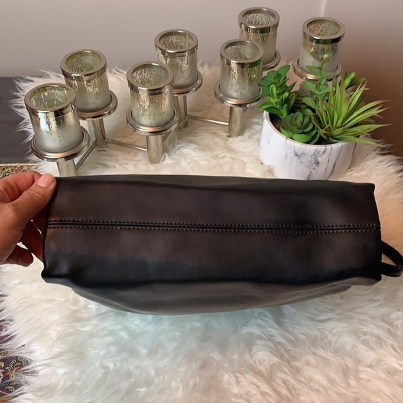 Nine West black leather medium size shoulder/sling bag - Picture 4 of 15